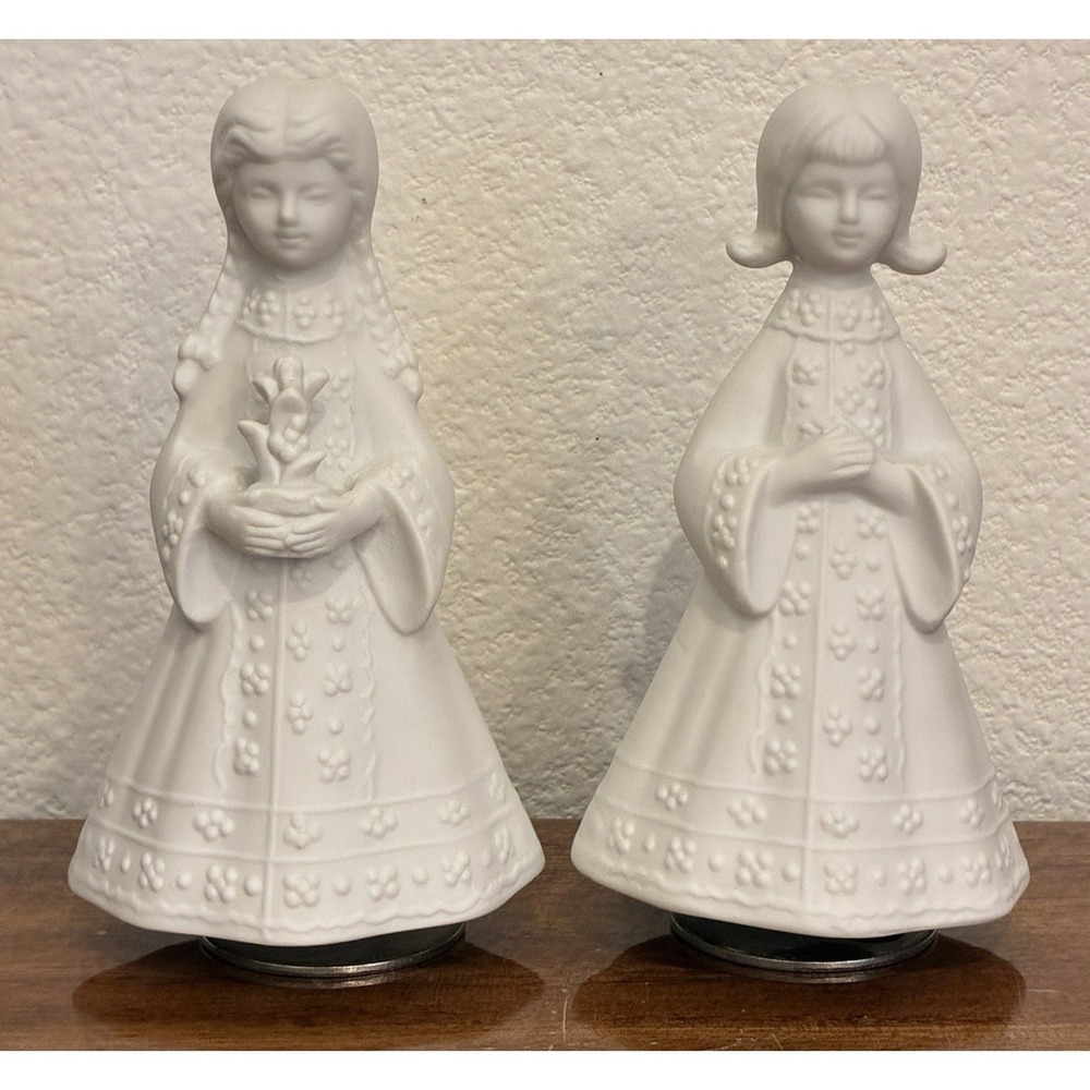 Vtg AES Japan White Bisque Porcelain Rotating Music Box Set of 2 Choir Angels‎